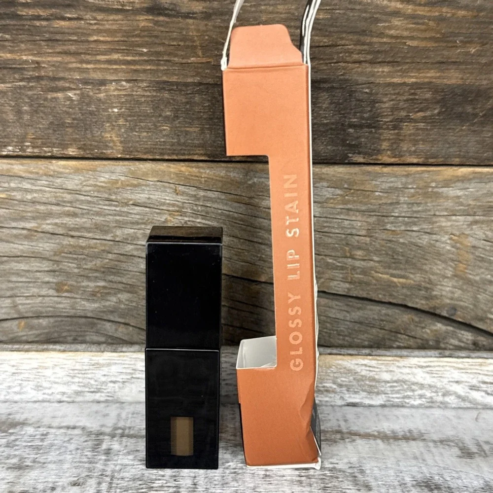 e.l.f. Glossy Lip Stain Cinnamon Dreamz Long‎ Lasting | MSRP = $8